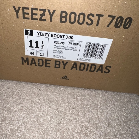 Yeezy 700 Analog Size 11.5 - Picture 16 of 16
